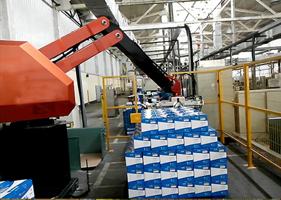 4 machados que Palletizing o controlo robótico do PLC da máquina da picareta e do lugar