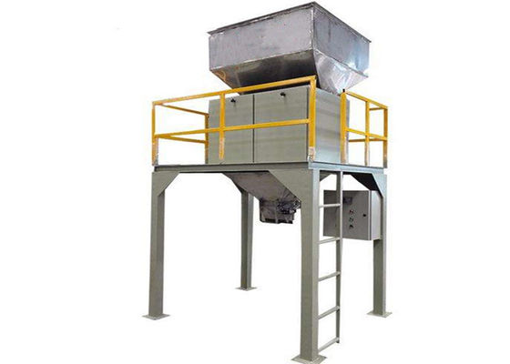 Máquina de ensaque da pelota da elevada precisão 25kg na indústria plástica